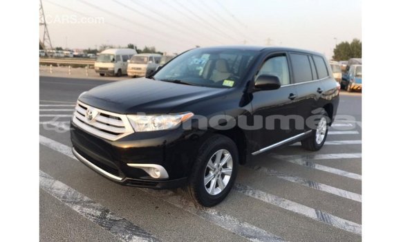 Acheter Import Voiture Toyota Highlander Noir à Import - Dubai, Iles Acheter Import Voiture Toyota Highlander Noir à Import - Dubai, Iles