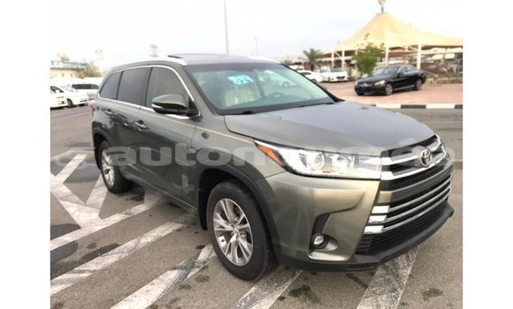 Acheter Import Voiture Toyota Highlander Autre à Import - Dubai, Iles Acheter Import Voiture Toyota Highlander Autre à Import - Dubai, Iles