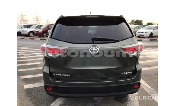 Acheter Import Voiture Toyota Highlander Autre à Import - Dubai, Iles Acheter Import Voiture Toyota Highlander Autre à Import - Dubai, Iles