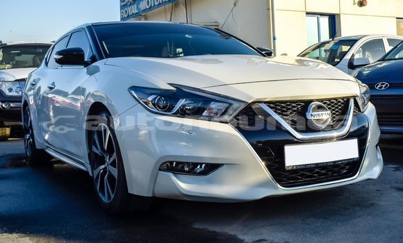 Buy Import Nissan Maxima White Car in Import - Dubai in Iles Buy Import Nissan Maxima White Car in Import - Dubai in Iles