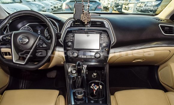 Buy Import Nissan Maxima White Car in Import - Dubai in Iles Buy Import Nissan Maxima White Car in Import - Dubai in Iles