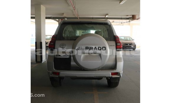 Acheter Import Voiture Toyota Prado Autre à Import - Dubai, Iles Acheter Import Voiture Toyota Prado Autre à Import - Dubai, Iles