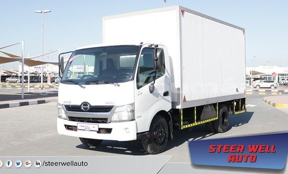 Buy Import Hino 300 Series White Truck in Import - Dubai in Iles