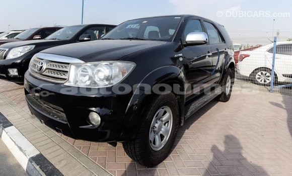 Buy Import Toyota Fortuner Black Car in Import - Dubai in Iles Buy Import Toyota Fortuner Black Car in Import - Dubai in Iles