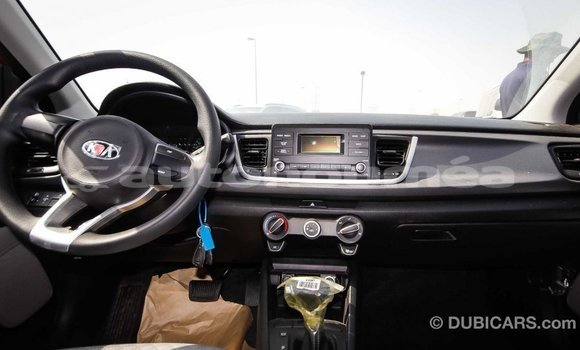 Acheter Import Voiture Kia Rio Rouge à Import - Dubai, Iles Acheter Import Voiture Kia Rio Rouge à Import - Dubai, Iles