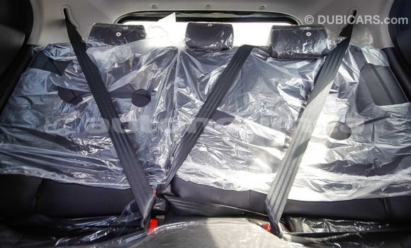 Acheter Import Voiture Kia Rio Noir à Import - Dubai, Iles Acheter Import Voiture Kia Rio Noir à Import - Dubai, Iles