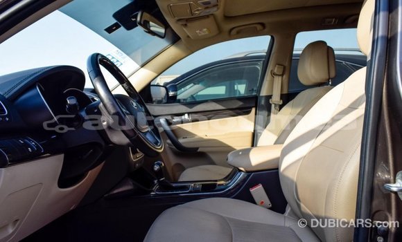 Acheter Import Voiture Kia Sorento Marron à Import - Dubai, Iles Acheter Import Voiture Kia Sorento Marron à Import - Dubai, Iles