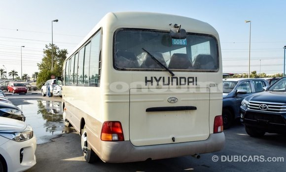 Acheter Import Voiture Hyundai Accent Beige à Import - Dubai, Iles Acheter Import Voiture Hyundai Accent Beige à Import - Dubai, Iles