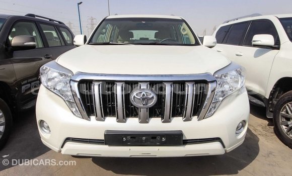 Acheter Import Voiture Toyota Prado Blanc à Import - Dubai, Iles Acheter Import Voiture Toyota Prado Blanc à Import - Dubai, Iles