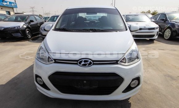 Acheter Import Voiture Hyundai i10 Blanc à Import - Dubai, Iles Acheter Import Voiture Hyundai i10 Blanc à Import - Dubai, Iles