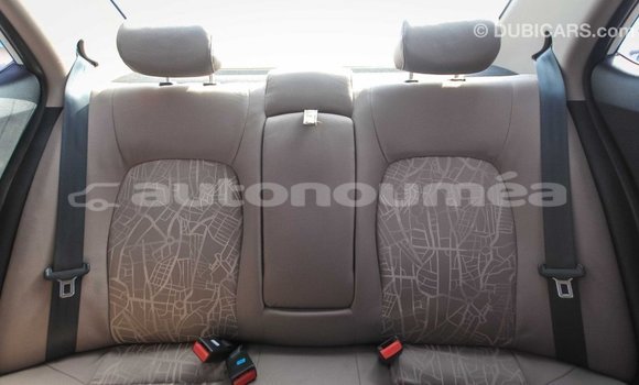 Acheter Import Voiture Hyundai i10 Blanc à Import - Dubai, Iles Acheter Import Voiture Hyundai i10 Blanc à Import - Dubai, Iles