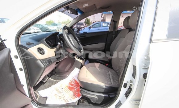 Acheter Import Voiture Hyundai i10 Blanc à Import - Dubai, Iles Acheter Import Voiture Hyundai i10 Blanc à Import - Dubai, Iles
