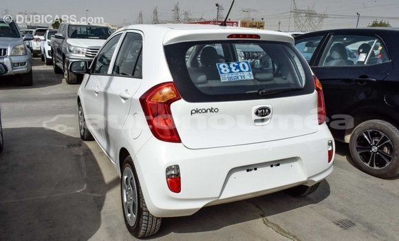 Acheter Import Voiture Kia Picanto Blanc à Import - Dubai, Iles Acheter Import Voiture Kia Picanto Blanc à Import - Dubai, Iles