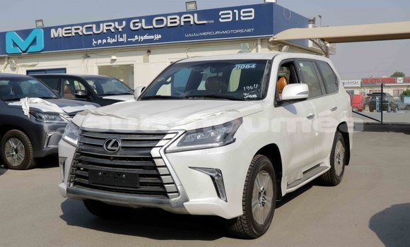 Acheter Import Voiture Lexus LX Blanc à Import - Dubai, Iles Acheter Import Voiture Lexus LX Blanc à Import - Dubai, Iles