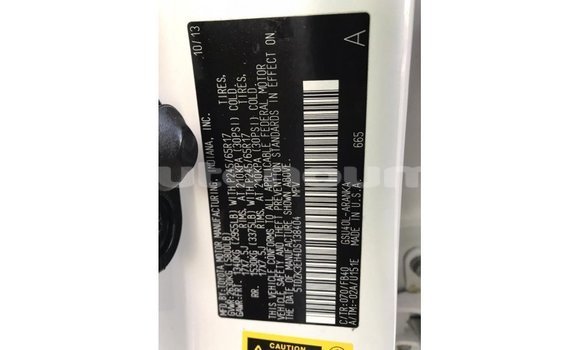 Acheter Import Voiture Toyota Highlander Blanc à Import - Dubai, Iles Acheter Import Voiture Toyota Highlander Blanc à Import - Dubai, Iles