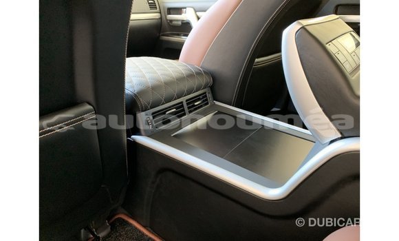 Acheter Import Voiture Toyota Land Cruiser Noir à Import - Dubai, Iles Acheter Import Voiture Toyota Land Cruiser Noir à Import - Dubai, Iles