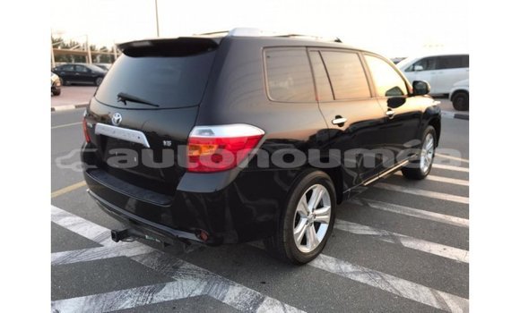Acheter Import Voiture Toyota Highlander Noir à Import - Dubai, Iles Acheter Import Voiture Toyota Highlander Noir à Import - Dubai, Iles