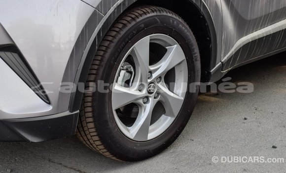 Acheter Import Voiture Toyota C-HR Autre à Import - Dubai, Iles Acheter Import Voiture Toyota C-HR Autre à Import - Dubai, Iles