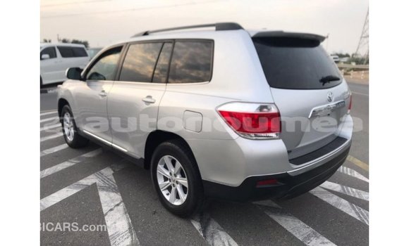 Acheter Import Voiture Toyota Highlander Autre à Import - Dubai, Iles Acheter Import Voiture Toyota Highlander Autre à Import - Dubai, Iles