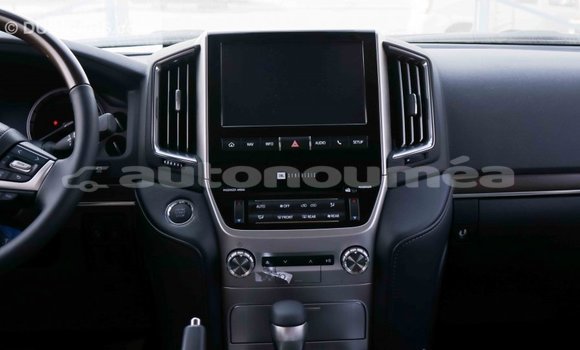 Acheter Import Voiture Toyota Land Cruiser Noir à Import - Dubai, Iles Acheter Import Voiture Toyota Land Cruiser Noir à Import - Dubai, Iles