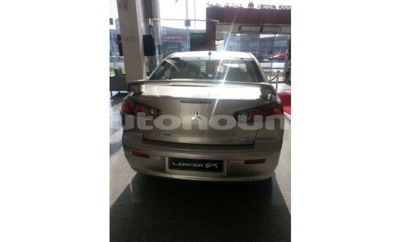 Acheter Import Voiture Mitsubishi L200 Autre à Import - Dubai, Iles Acheter Import Voiture Mitsubishi L200 Autre à Import - Dubai, Iles