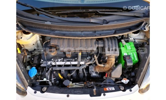 Acheter Import Voiture Kia Picanto Blanc à Import - Dubai, Iles Acheter Import Voiture Kia Picanto Blanc à Import - Dubai, Iles