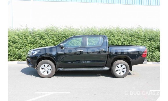 Acheter Import Voiture Toyota Hilux Noir à Import - Dubai, Iles Acheter Import Voiture Toyota Hilux Noir à Import - Dubai, Iles