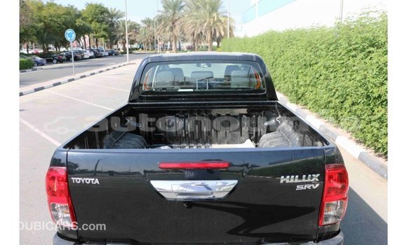 Acheter Import Voiture Toyota Hilux Noir à Import - Dubai, Iles Acheter Import Voiture Toyota Hilux Noir à Import - Dubai, Iles
