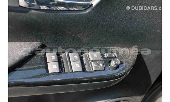 Acheter Import Voiture Toyota Hilux Noir à Import - Dubai, Iles Acheter Import Voiture Toyota Hilux Noir à Import - Dubai, Iles