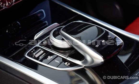 Acheter Import Voiture Mercedes-Benz 190 Noir à Import - Dubai, Iles Acheter Import Voiture Mercedes-Benz 190 Noir à Import - Dubai, Iles