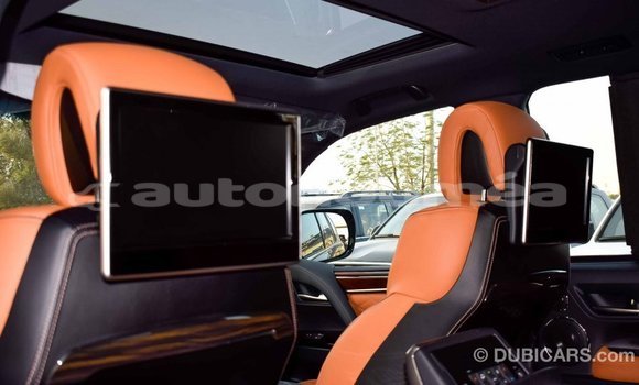 Acheter Import Voiture Lexus LX Noir à Import - Dubai, Iles Acheter Import Voiture Lexus LX Noir à Import - Dubai, Iles