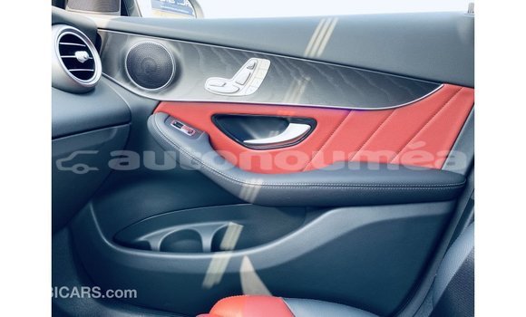 Acheter Import Voiture Mercedes-Benz GLC Noir à Import - Dubai, Iles Acheter Import Voiture Mercedes-Benz GLC Noir à Import - Dubai, Iles