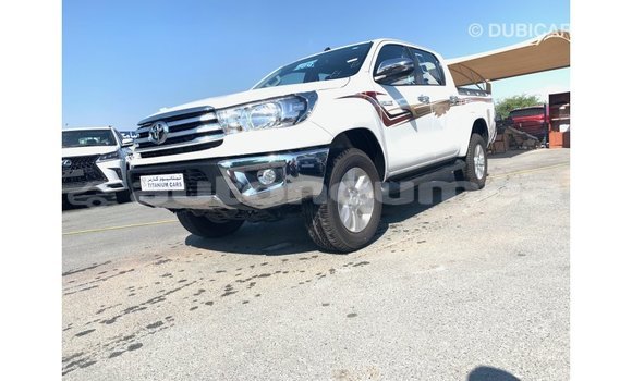 Buy Import Toyota Hilux White Car in Import - Dubai in Iles Buy Import Toyota Hilux White Car in Import - Dubai in Iles