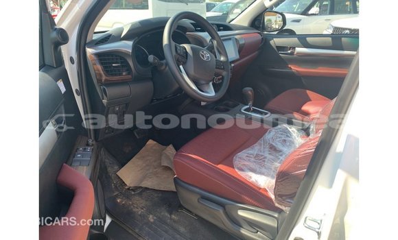 Buy Import Toyota Hilux White Car in Import - Dubai in Iles Buy Import Toyota Hilux White Car in Import - Dubai in Iles