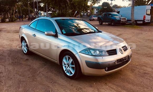 Buy Used Renault Megane Other Car in Fayaoue in Iles