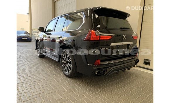 Acheter Import Voiture Lexus LX Noir à Import - Dubai, Iles Acheter Import Voiture Lexus LX Noir à Import - Dubai, Iles