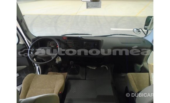 Acheter Import Voiture Abarth 595 Blanc à Import - Dubai, Iles Acheter Import Voiture Abarth 595 Blanc à Import - Dubai, Iles