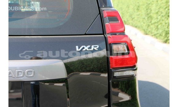 Acheter Import Voiture Toyota Prado Blanc à Import - Dubai, Iles Acheter Import Voiture Toyota Prado Blanc à Import - Dubai, Iles