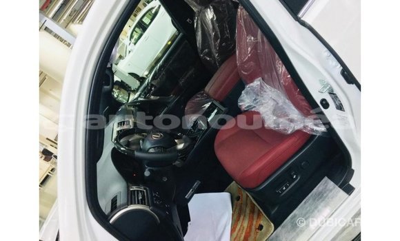 Acheter Import Voiture Lexus GX Blanc à Import - Dubai, Iles Acheter Import Voiture Lexus GX Blanc à Import - Dubai, Iles