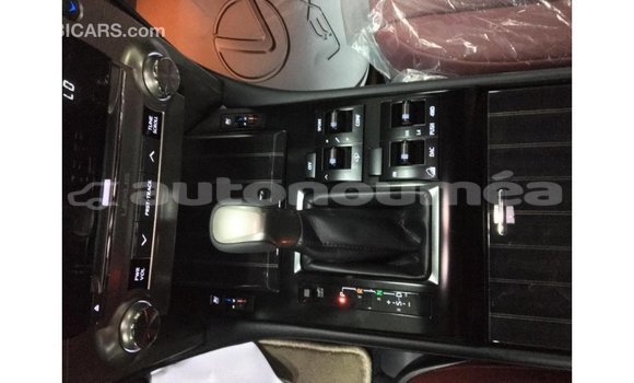 Acheter Import Voiture Lexus GX Blanc à Import - Dubai, Iles Acheter Import Voiture Lexus GX Blanc à Import - Dubai, Iles