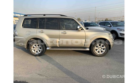 Buy Import Mitsubishi Pajero Other Car in Import - Dubai in Iles Buy Import Mitsubishi Pajero Other Car in Import - Dubai in Iles