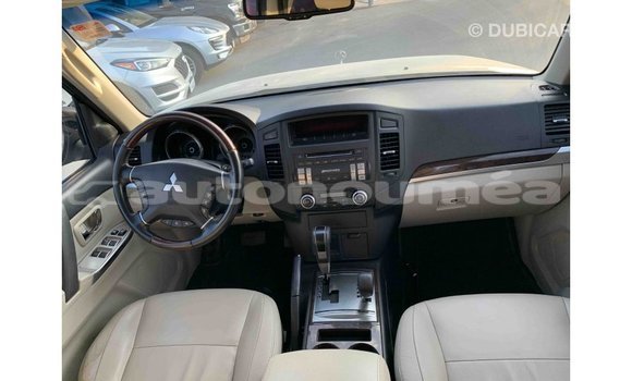 Buy Import Mitsubishi Pajero Other Car in Import - Dubai in Iles Buy Import Mitsubishi Pajero Other Car in Import - Dubai in Iles