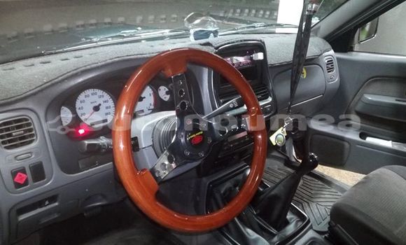 Buy Used Nissan Navara Other Car in Poum in Nord