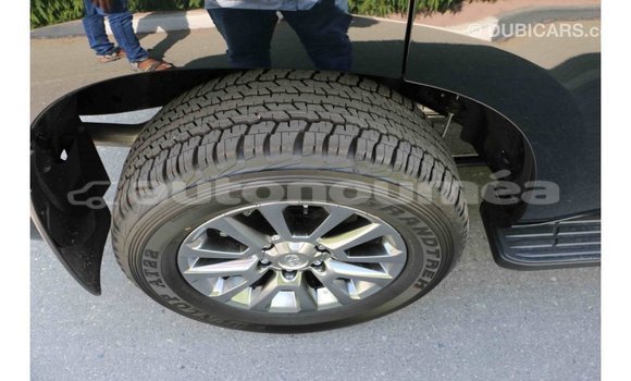 Acheter Import Voiture Toyota Prado Blanc à Import - Dubai, Iles Acheter Import Voiture Toyota Prado Blanc à Import - Dubai, Iles