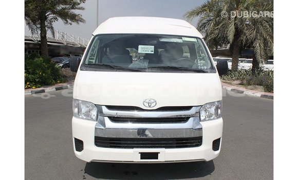 Acheter Import Voiture Toyota Hiace Blanc à Import - Dubai, Iles Acheter Import Voiture Toyota Hiace Blanc à Import - Dubai, Iles