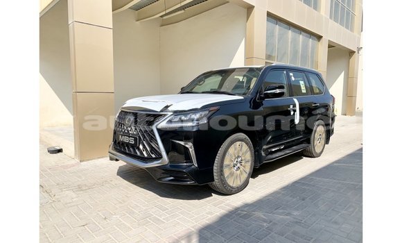 Acheter Import Voiture Lexus LX Noir à Import - Dubai, Iles Acheter Import Voiture Lexus LX Noir à Import - Dubai, Iles