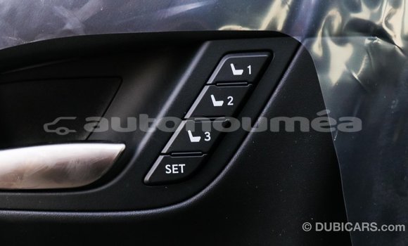 Acheter Import Voiture Lexus LX Bleu à Import - Dubai, Iles Acheter Import Voiture Lexus LX Bleu à Import - Dubai, Iles