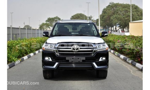 Acheter Import Voiture Toyota Land Cruiser Noir à Import - Dubai, Iles Acheter Import Voiture Toyota Land Cruiser Noir à Import - Dubai, Iles