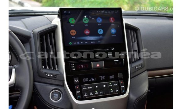 Acheter Import Voiture Toyota Land Cruiser Noir à Import - Dubai, Iles Acheter Import Voiture Toyota Land Cruiser Noir à Import - Dubai, Iles