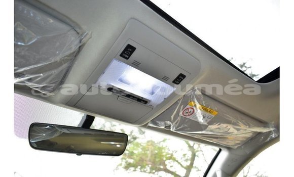 Acheter Import Voiture Toyota Land Cruiser Noir à Import - Dubai, Iles Acheter Import Voiture Toyota Land Cruiser Noir à Import - Dubai, Iles